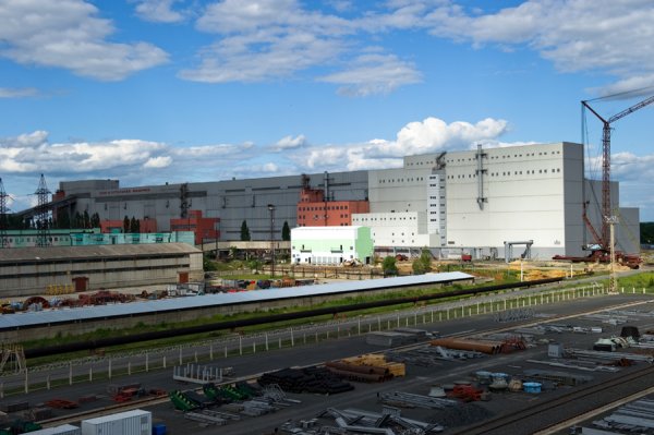 Медведев откроет фабрику окомкования в Старом Осколе