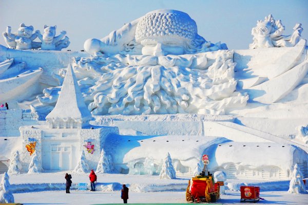 Фестиваль Харбинского покажет сказочные фигуры из льда и снега