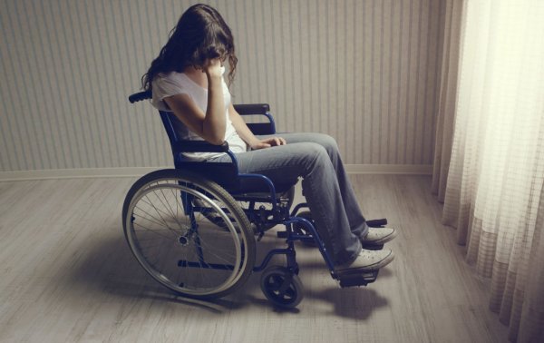 В Красноярске девушку в инвалидном кресле не пустили в ночной клуб