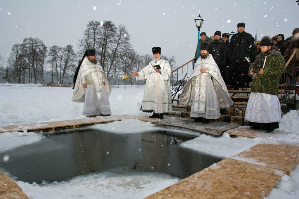 Самые главные традиции и приметы на Крещение