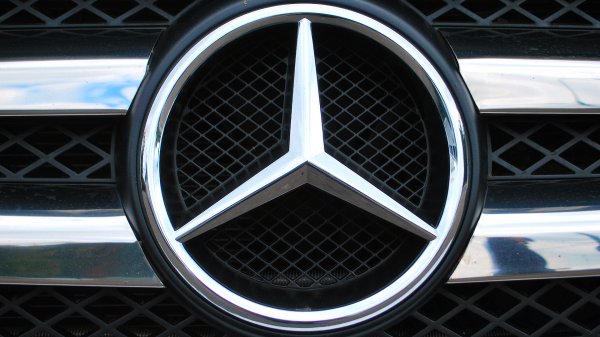 Mercedes-Benz готовит  рестайлинговую версию поколения C-Class