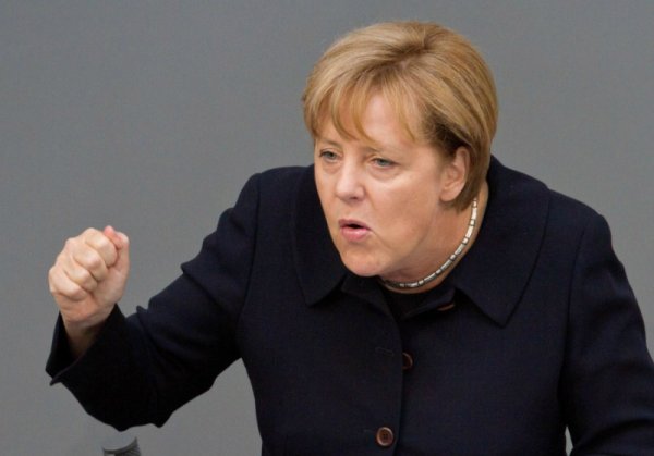 Путин ожидает Меркель с визитом в Москве