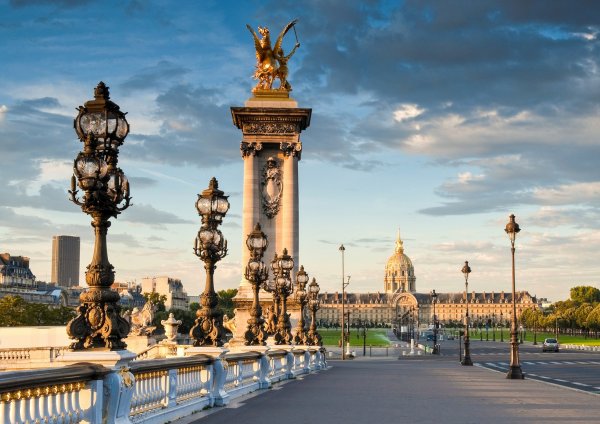 Круассаны и Эйфелева башня: удивительный Париж