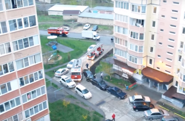 Пожарные не могли проехать на вызов из-за легковых авто в Ставрополе