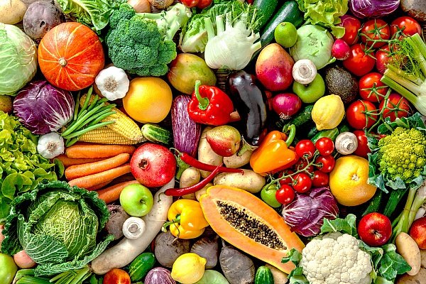 Диетологи назвали фрукты и овощи, от которых поправляются