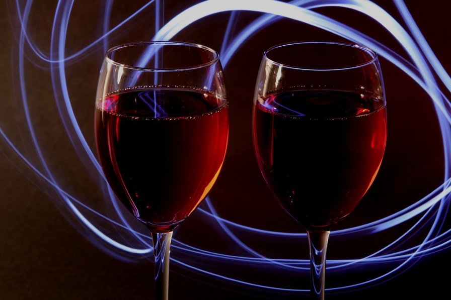 Вино лечит болезни Альцгеймера и Паркинсона- Ученые