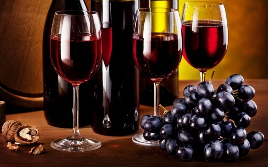 Ученые: Красное вино является профилактикой кариеса