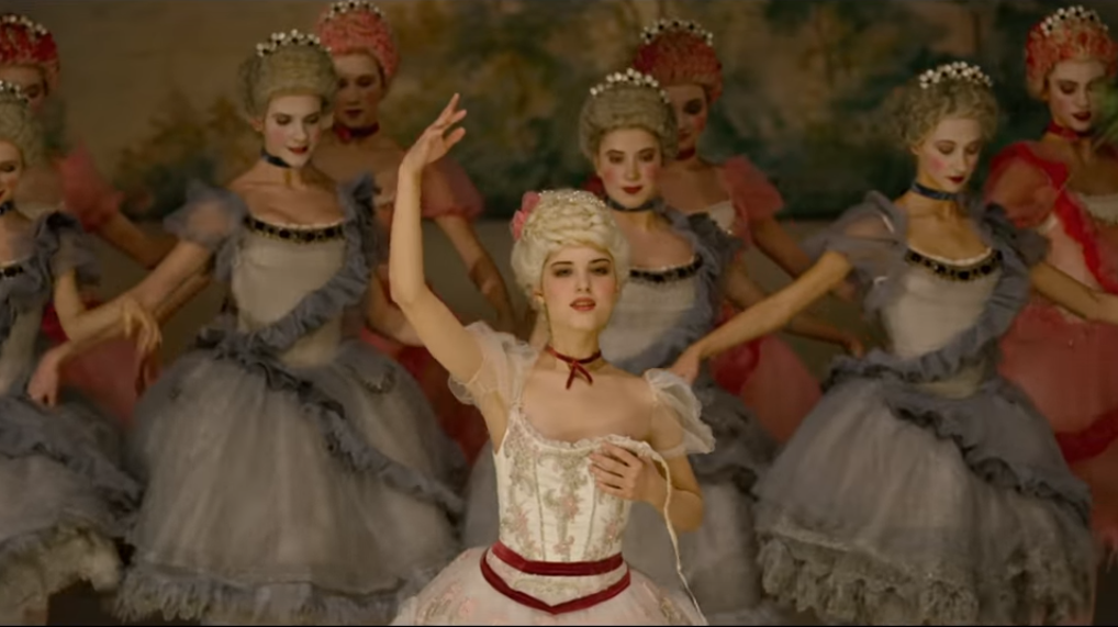 Из «Матильды» могут убрать сцены с голой грудью балерины