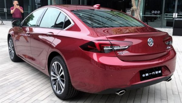 Двойник нового Opel Insignia получил «заряженную» версию