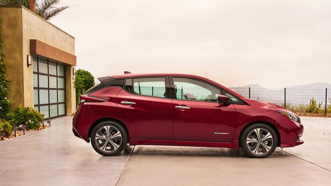 Nissan официально представил новый электромобиль Leaf