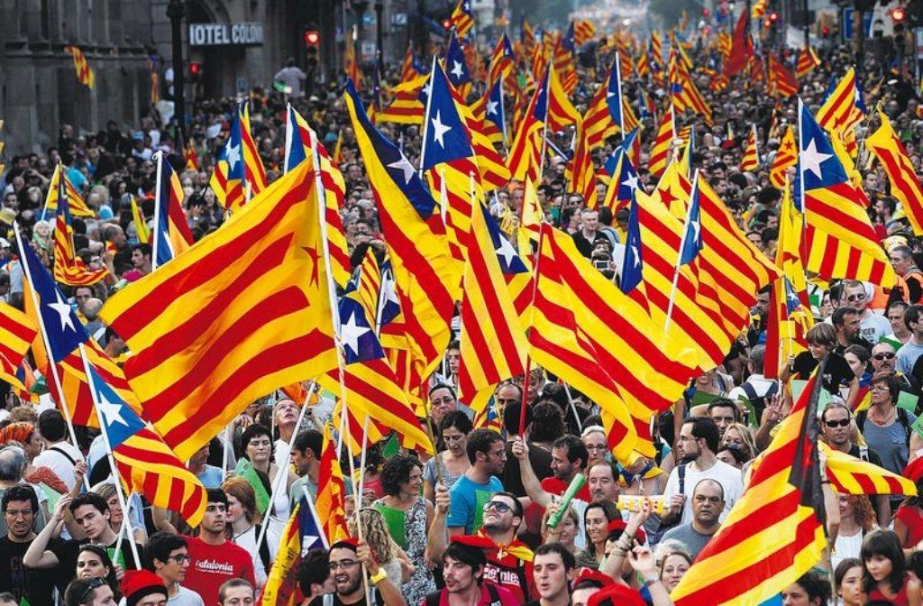 Мадрид назначил свое руководство милиции в Каталонии