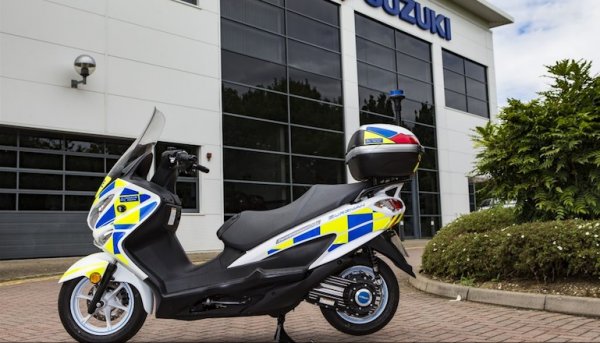 Полиция Лондона пересядет на водородные скутеры Suzuki