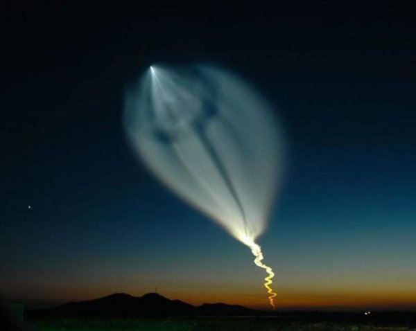 Кировчане увидят в небе огромную светящуюся "медузу" от ракеты