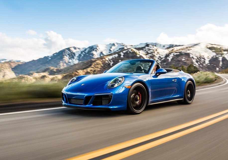 В Porsche предложили брать автомобили в аренду по подписке