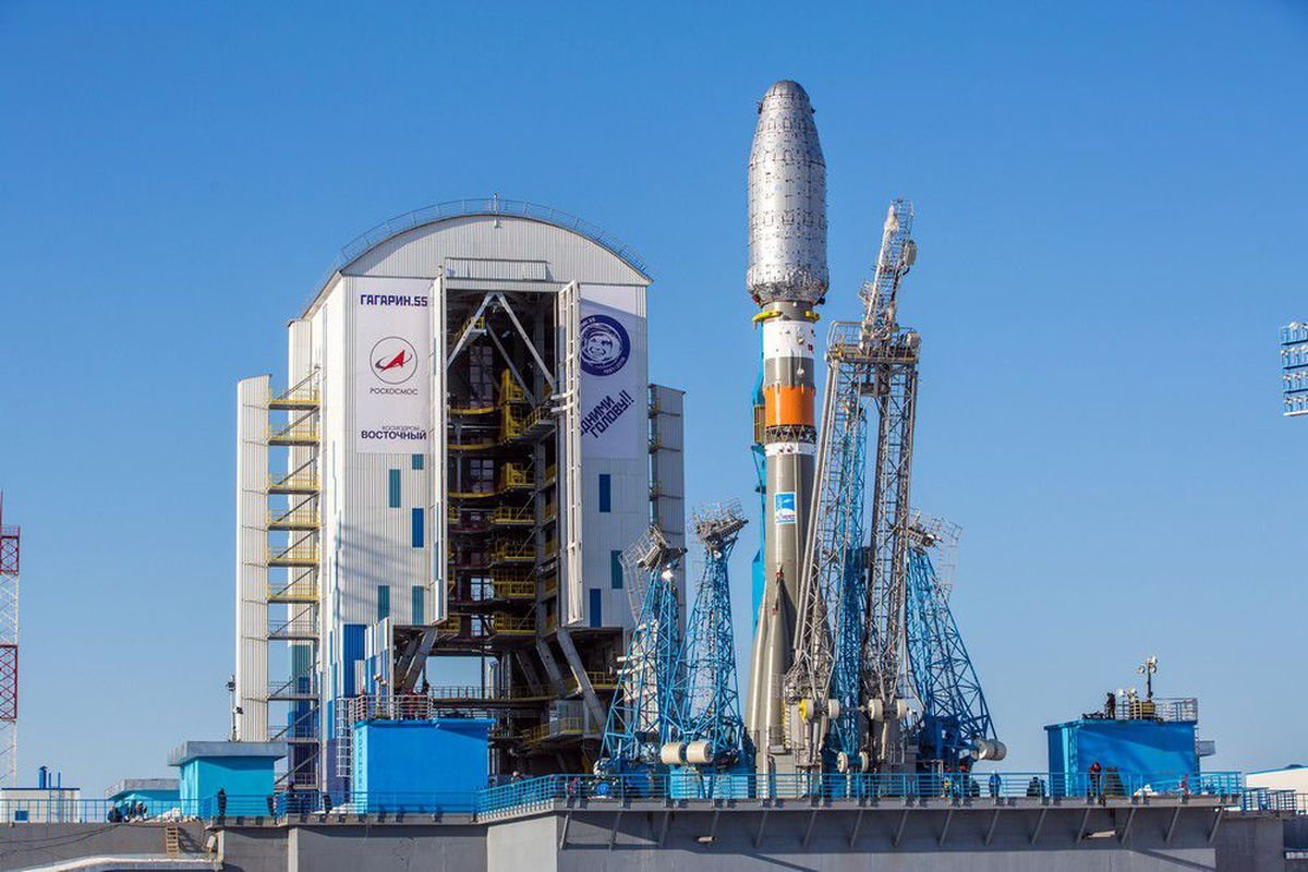 Роскосмос планирует до конца года запустить два спутника с космодрома Восточный