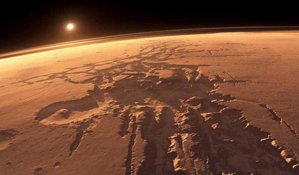 Драконы на Марсе: Красная планета не перестаёт удивлять