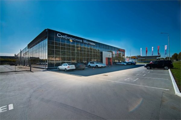 В Новосибирске открылся новый дилерский центр Nissan