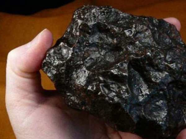 Ученые с Урала нашли в пустыне Чили осколок метеорита весом 13,5 кг