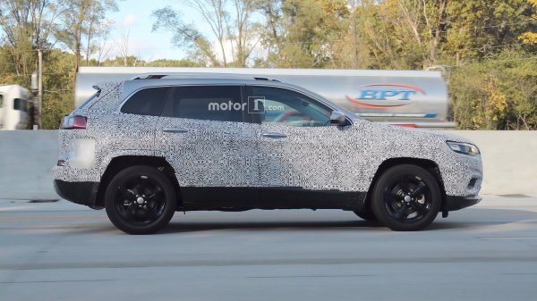 Чи не тестах помічений позашляховик Jeep Cherokee 2018 модельного року