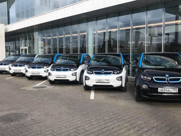 Московский каршеринг YouDrive запустит электрокары BMW i3