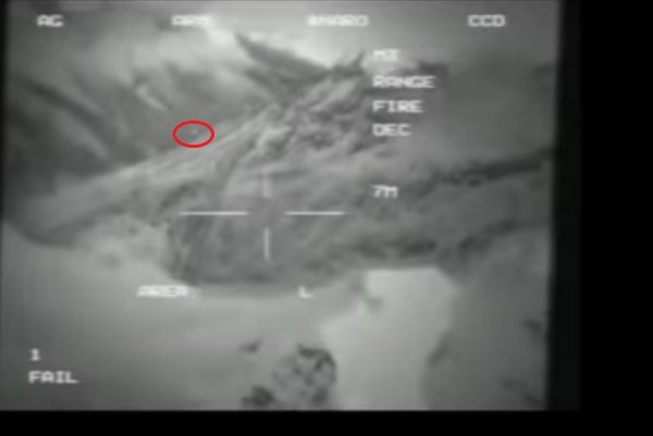 Опубликовано видео перестрелки НЛО с американским военным дроном: Реальная битва или вымышленный сценарий?