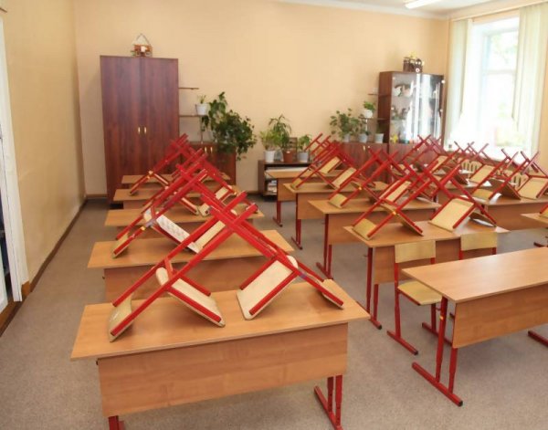 Школьники Петропавловска-Камчатского не пошли на уроки из-за циклона