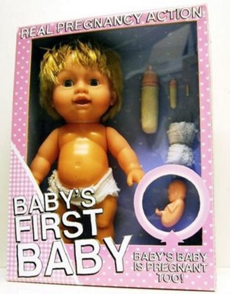 «Голодная» копилка, кукла с асфиксией и беременность в квадрате: Какие игрушки противопоказаны детям?