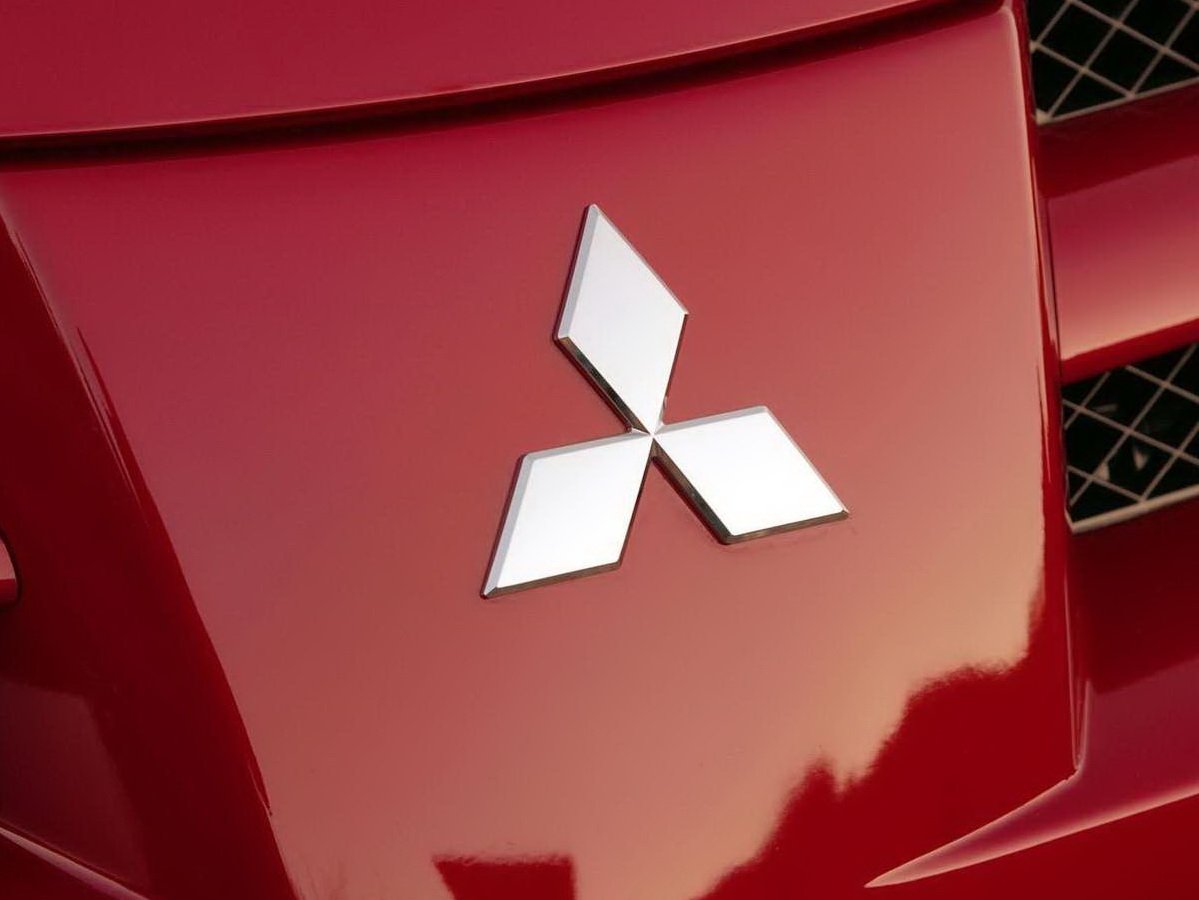 Mitsubishi разработала две новые версии кроссовера Eclipse Cross