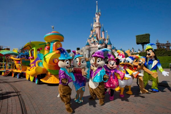 Представители Disney объяснили, почему в России никогда не будет «Диснейленда»