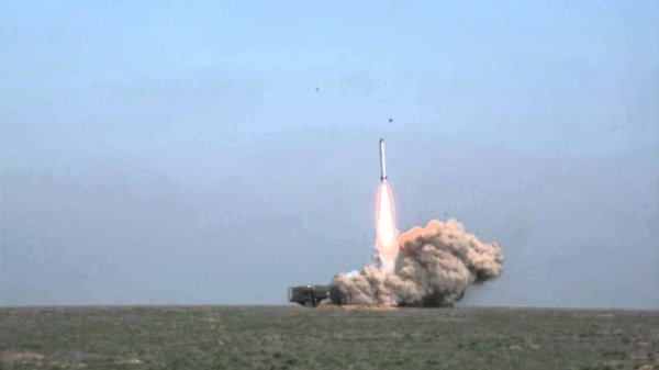 Ракету-носитель с двумя спутниками на борту запустили в Японии