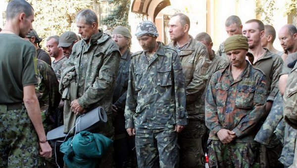 ЛНР отправила украинских пленников к месту обмена