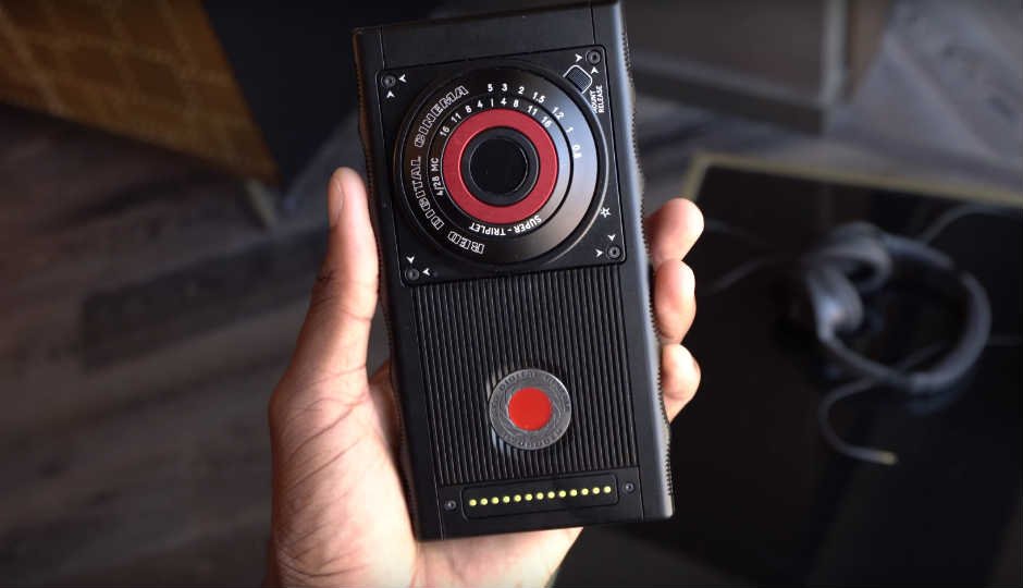 Смартфон Red Hydrogen One оснастили голографическим дисплеем