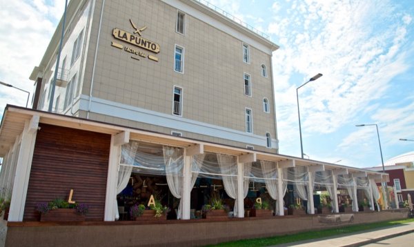В здании бывшей антидопинговой лаборатории в Сочи открыли ресторан