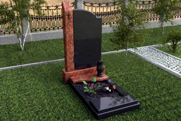 В Кировске у пенсионера украли надгробие на его будущую могилу