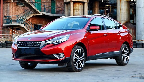 Китайский клон Nissan Murano получил гибридный привод