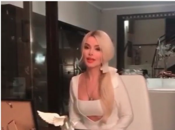 "Шурыгина, ты достала!": Актриса Алёна Кравец записала видеообращение Диане Шурыгиной