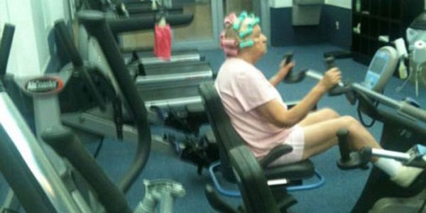 93-летняя американка взорвала Сеть видеороликом из фитнес-зала