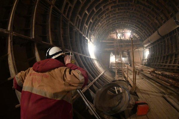 Хуснуллин: Погода не влияет на темпы строительства метро в Москве