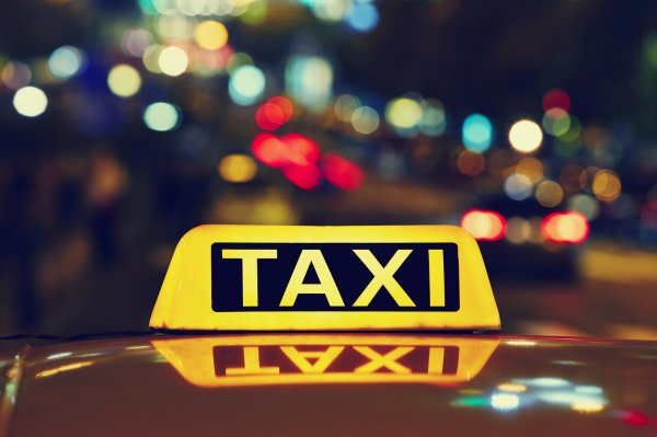 В Кузбассе злоумышленник ограбил таксиста