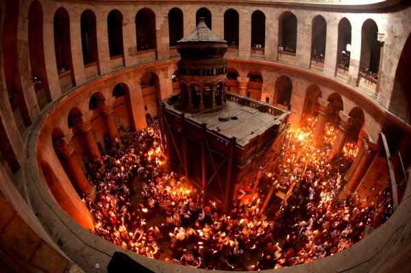 Патриархи из Иерусалима в знак протеста закрыли храм Гроба Господня