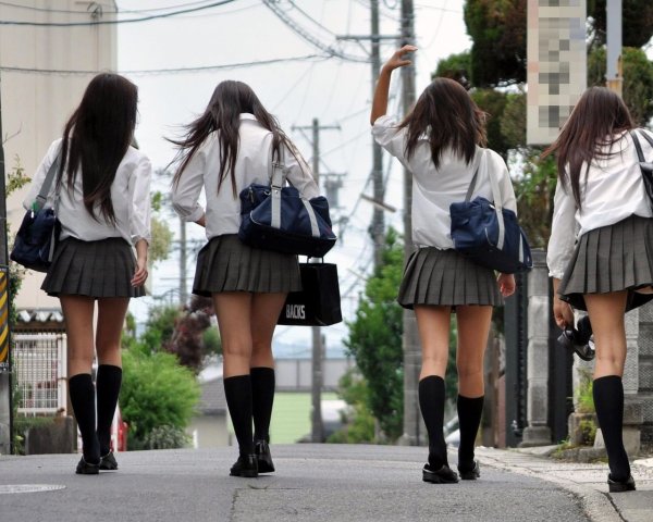Школьница из Японии задержана из-за подозрения в краже 93 тыс. долларов
