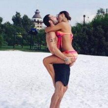 Певица Анна Седокова выложила снимки секса на пляже