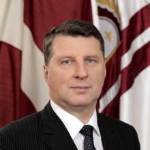 Новый президент Латвии пообещал встать в первых рядах защитников родины