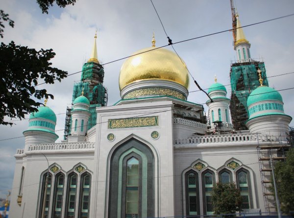 Кадыров подарит Соборной мечети Москвы волос пророка Мухаммеда