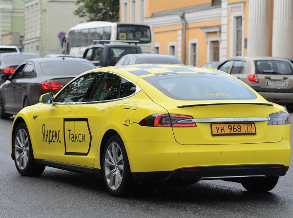 В «Яндекс.Такси» Санкт-Петербурга появится первый элекромобиль