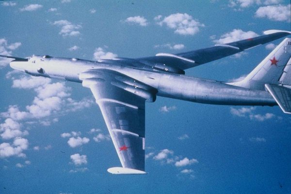 Ровно 63 года назад советский бомбардировщик М-4 впервые поднялся в небо