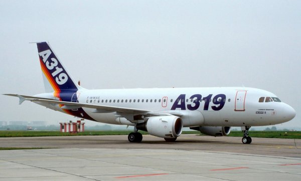 «Уральские авиалинии» приобрели первый в 2016 году Airbus A319