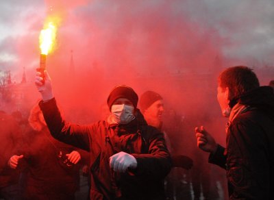 В Казани задержаны футбольные болельщики с фаерами