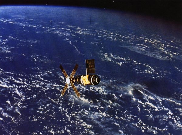 43 года назад на орбиту выведена первая американская орбитальная станция