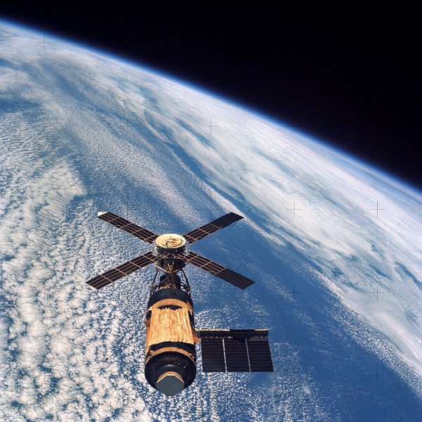 43 года назад на орбиту выведена первая американская орбитальная станция
